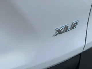 Toyota RAV4 2023 XLE Premium 4dr SUV