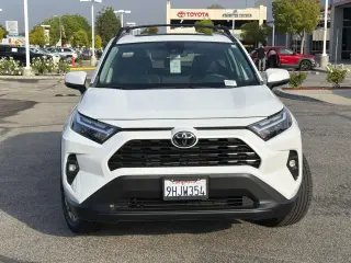 Toyota RAV4 2023 XLE Premium 4dr SUV
