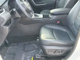 Toyota RAV4 2023 XLE Premium 4dr SUV