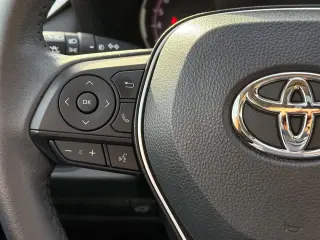Toyota RAV4 2023 XLE Premium 4dr SUV