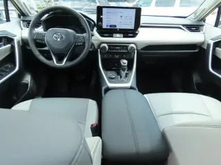 Toyota RAV4 Hybrid 2025 AWD XLE Premium 4dr SUV