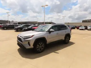 Toyota RAV4 Hybrid 2025 AWD XLE Premium 4dr SUV