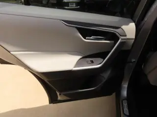 Toyota RAV4 Hybrid 2025 AWD XLE Premium 4dr SUV