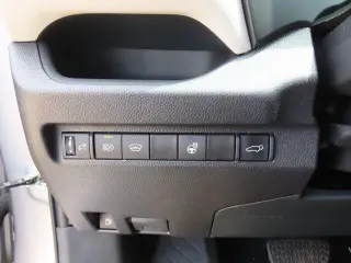 Toyota RAV4 Hybrid 2025 AWD XLE Premium 4dr SUV