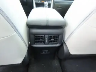 Toyota RAV4 Hybrid 2025 AWD XLE Premium 4dr SUV