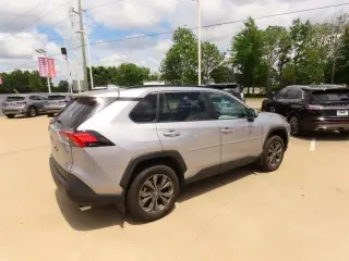 Toyota RAV4 Hybrid 2025 AWD XLE Premium 4dr SUV