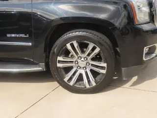 GMC Yukon XL 2017 4x4 Denali 4dr SUV
