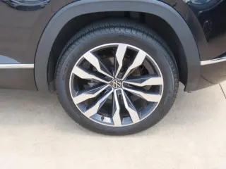 Volkswagen Atlas Cross Sport 2021 V6 SEL R-Line 4dr SUV