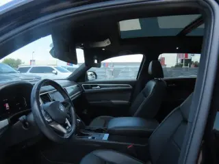 Volkswagen Atlas Cross Sport 2021 V6 SEL R-Line 4dr SUV