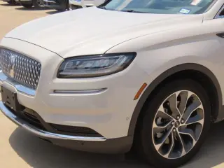 Lincoln Nautilus 2023 AWD Reserve 4dr SUV