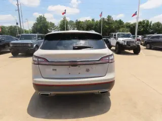 Lincoln Nautilus 2023 AWD Reserve 4dr SUV