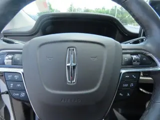 Lincoln Nautilus 2023 AWD Reserve 4dr SUV