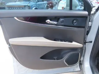 Lincoln Nautilus 2023 AWD Reserve 4dr SUV