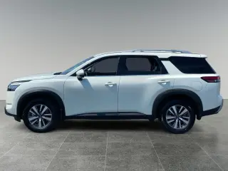 Nissan Pathfinder 2024 SL 4dr SUV