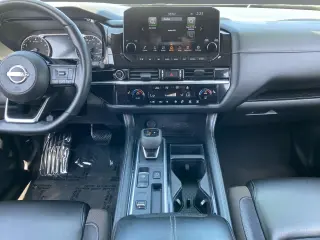 Nissan Pathfinder 2024 SL 4dr SUV