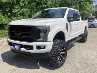 Ford F-250 Super Duty 2019 4x4 Lariat 4dr Crew Cab 6.8 ft. SB Pickup