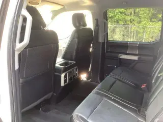 Ford F-250 Super Duty 2019 4x4 Lariat 4dr Crew Cab 6.8 ft. SB Pickup