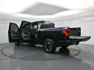 Ford F-150 Lightning 2024 AWD Pro 4dr SuperCrew 5.5 ft. SB