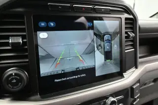 Ford F-150 Lightning 2024 AWD Pro 4dr SuperCrew 5.5 ft. SB