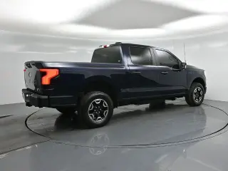 Ford F-150 Lightning 2024 AWD Pro 4dr SuperCrew 5.5 ft. SB