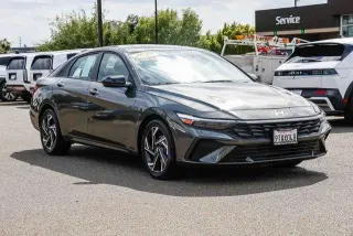 Hyundai ELANTRA 2025 SEL Sport 4dr Sedan