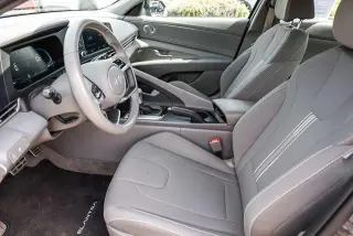 Hyundai ELANTRA 2025 SEL Sport 4dr Sedan