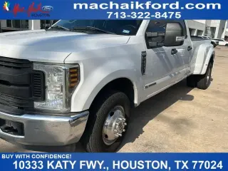 Ford F-350 Super Duty 2019 4x2 XL 4dr Crew Cab 8 ft. LB DRW Pickup