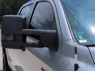 Toyota Tundra 2018 4x2 SR5 4dr CrewMax Cab Pickup SB (5.7L V8)