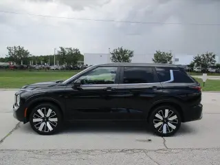 Mitsubishi Outlander 2025 SE 4dr SUV
