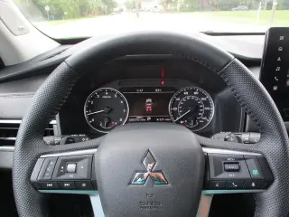 Mitsubishi Outlander 2025 SE 4dr SUV