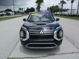 Mitsubishi Outlander 2025 SE 4dr SUV