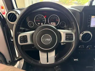 Jeep Wrangler Unlimited 2015 4x4 Rubicon 4dr SUV