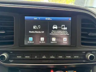 Hyundai ELANTRA 2020 Limited 4dr Sedan SULEV