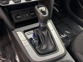 Hyundai ELANTRA 2020 Limited 4dr Sedan SULEV