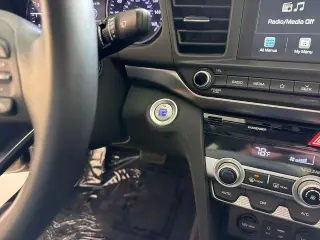 Hyundai ELANTRA 2020 Limited 4dr Sedan SULEV