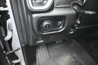 Ram 1500 2025 4x4 Tradesman 4dr Crew Cab 5.6 ft. SB Pickup