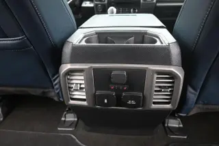 Ford F-150 2018 4x4 Platinum 4dr SuperCrew 5.5 ft. SB