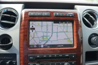 Ford F-150 2010 4x2 King Ranch 4dr SuperCrew Styleside 5.5 ft. SB