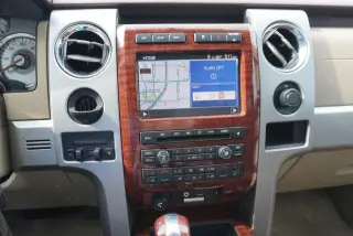 Ford F-150 2010 4x2 King Ranch 4dr SuperCrew Styleside 5.5 ft. SB