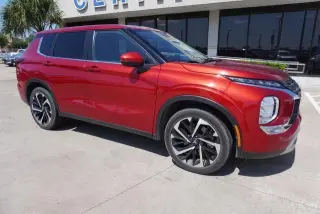Mitsubishi Outlander 2024 SE 4dr SUV