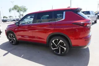 Mitsubishi Outlander 2024 SE 4dr SUV