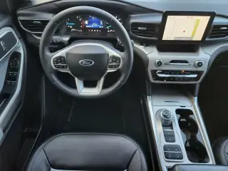 Ford Explorer 2024 XLT 4dr SUV