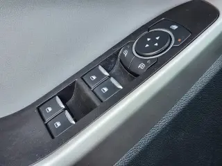 Ford Explorer 2024 XLT 4dr SUV