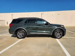 Ford Explorer 2024 XLT 4dr SUV