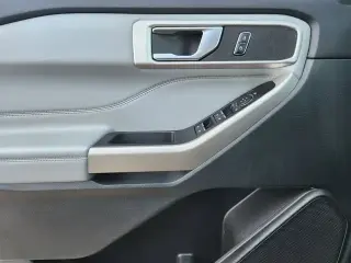 Ford Explorer 2024 XLT 4dr SUV
