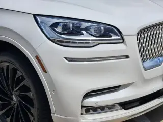 Lincoln Aviator 2021 AWD Reserve 4dr SUV
