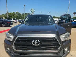 Toyota Tacoma 2017 4x2 TRD Off-Road 4dr Double Cab 5.0 ft SB