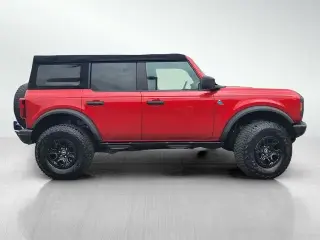 Ford Bronco 2021 4x4 Badlands Advanced 4dr SUV