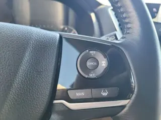 Honda Pilot 2019 AWD Touring 4dr SUV w/Rear Captain's Chairs