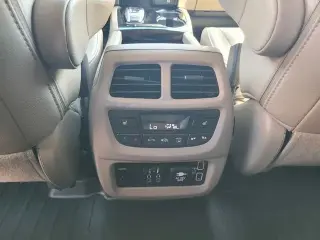 Honda Pilot 2019 AWD Touring 4dr SUV w/Rear Captain's Chairs